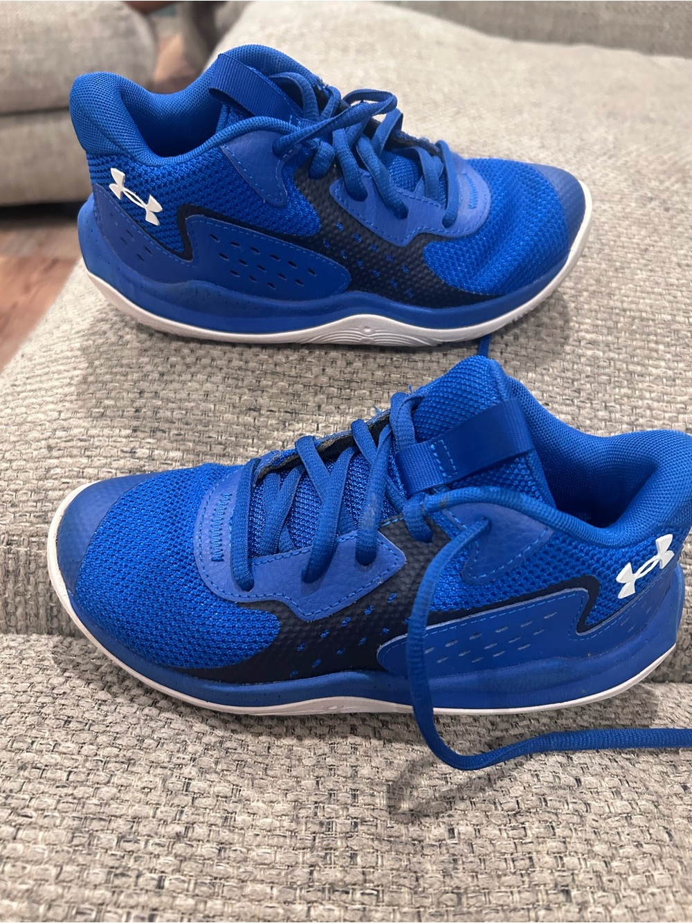 Under Armour Curry 3Z7 Youth Basketball Sneakers